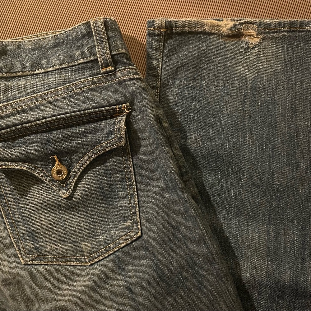 Distressed - Picture 6 of 6